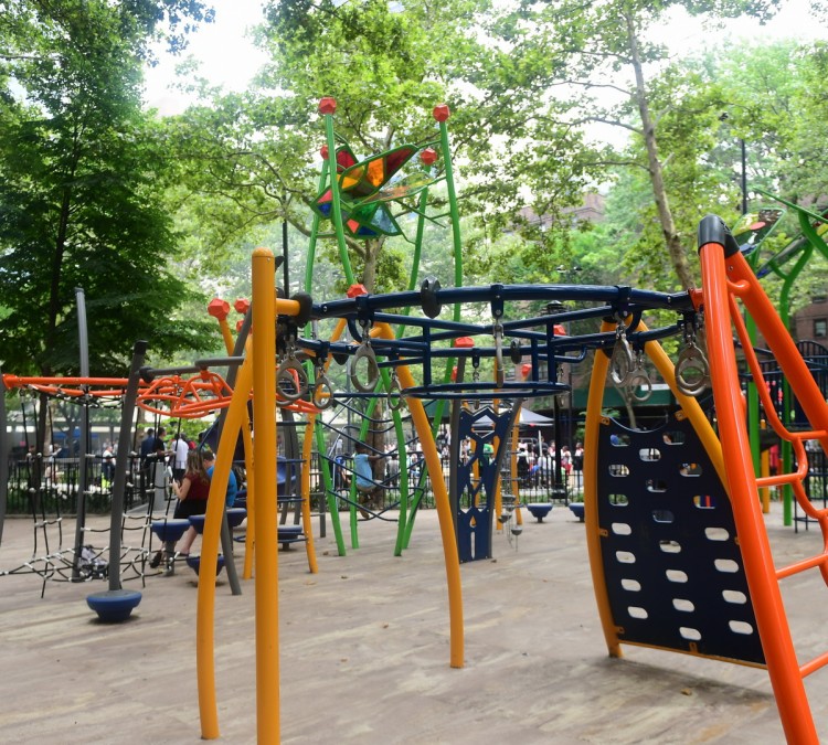 samuel-n-bennerson-2nd-playground-photo